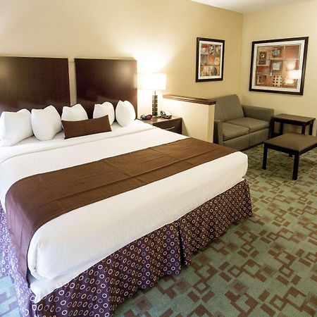 Best Western Plus Eastgate Inn & Suites Wichita Esterno foto