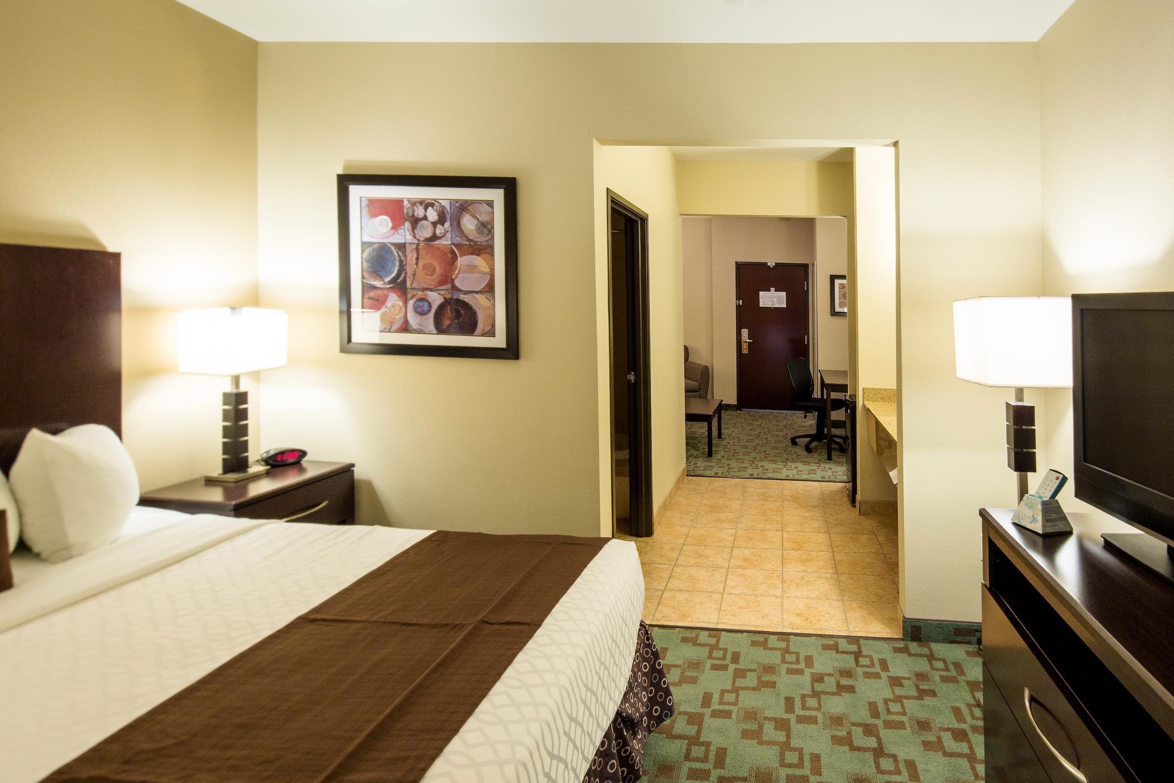 Best Western Plus Eastgate Inn & Suites Wichita Esterno foto