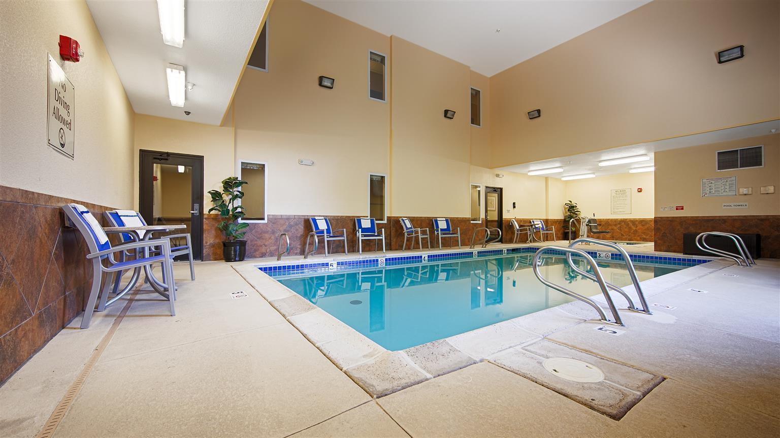 Best Western Plus Eastgate Inn & Suites Wichita Esterno foto