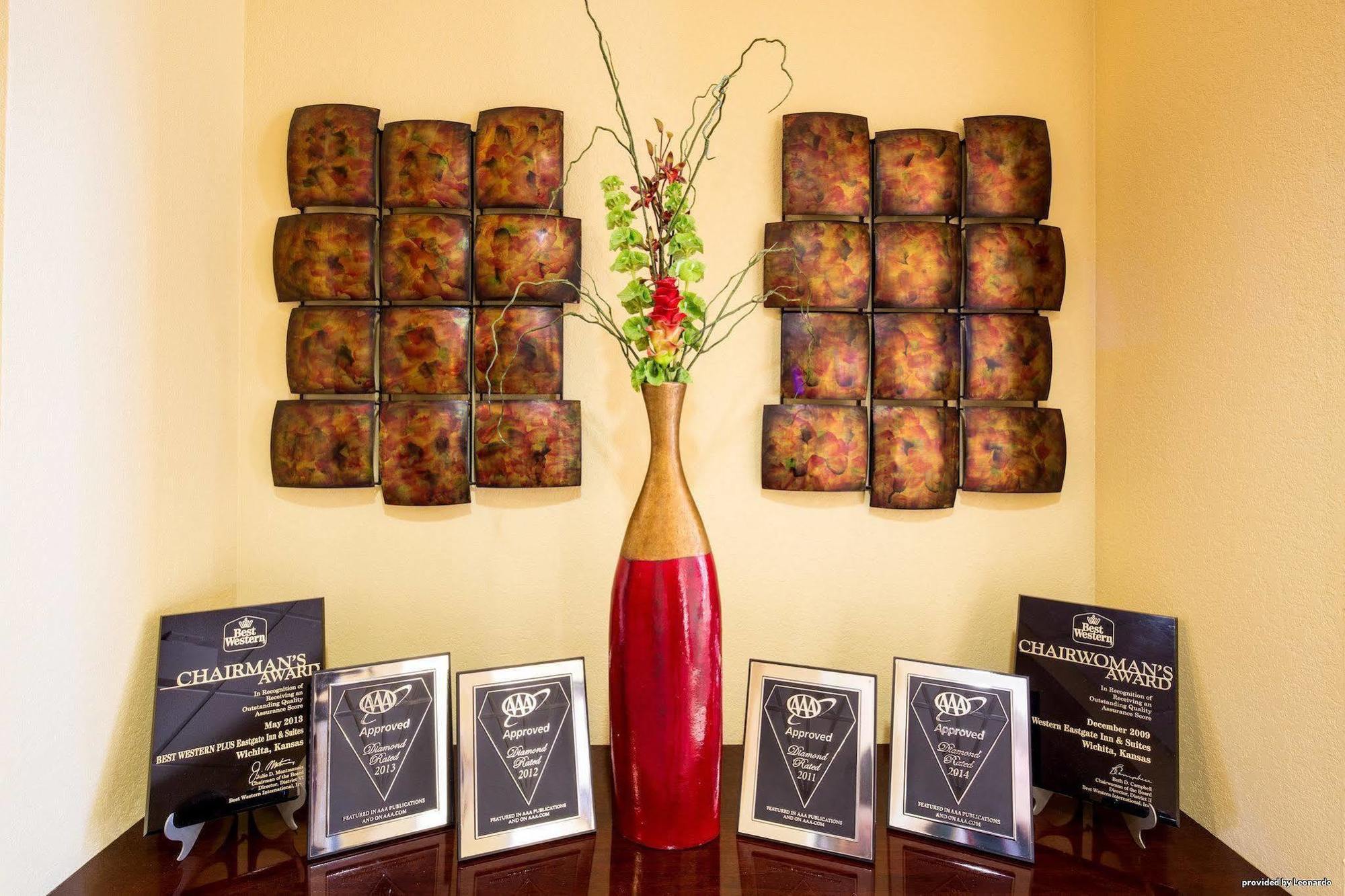 Best Western Plus Eastgate Inn & Suites Wichita Esterno foto