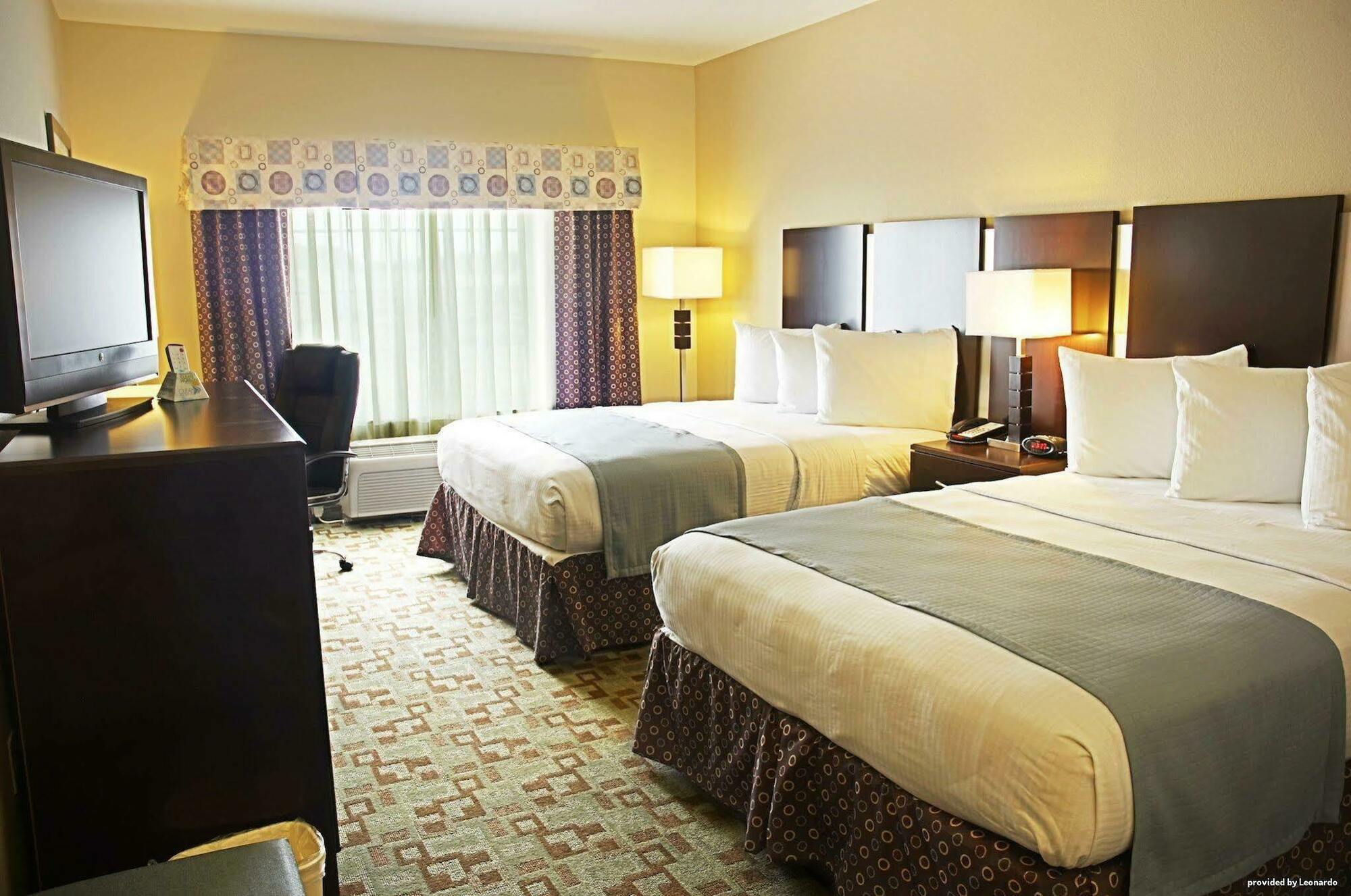 Best Western Plus Eastgate Inn & Suites Wichita Esterno foto